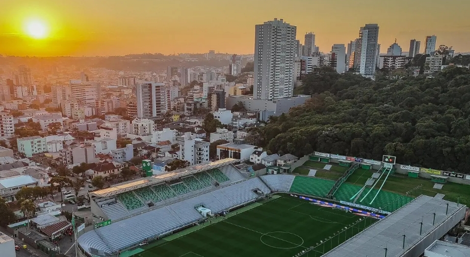 Botafogo mira encerrar jejum de cariocas no Alfredo Jaconi