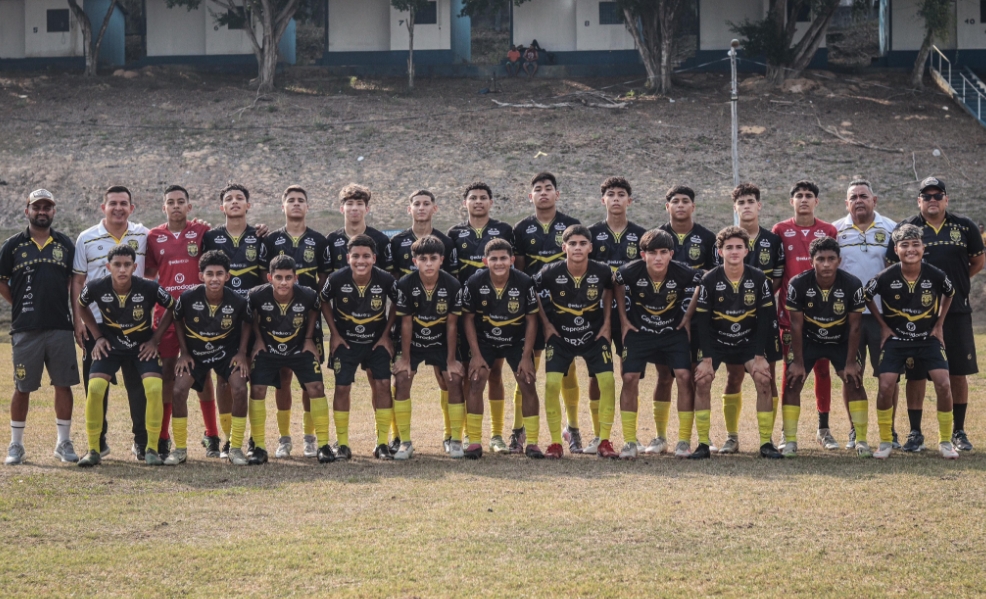Amazonas FC goleia o Recanto por 4 a 0 e segue 100% no Barezinho sub-16