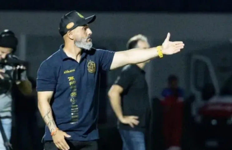 Botafogo demonstra interesse em Rafael Guanaes, treinador do Mirassol