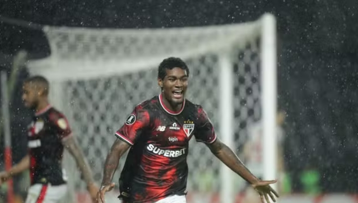 São Paulo vence o Libertad e assume a liderança do grupo na Libertadores