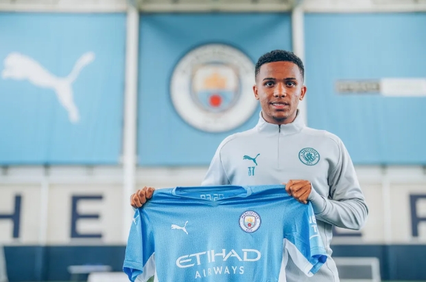 Joia do Manchester City entra no radar do Athletico-PR