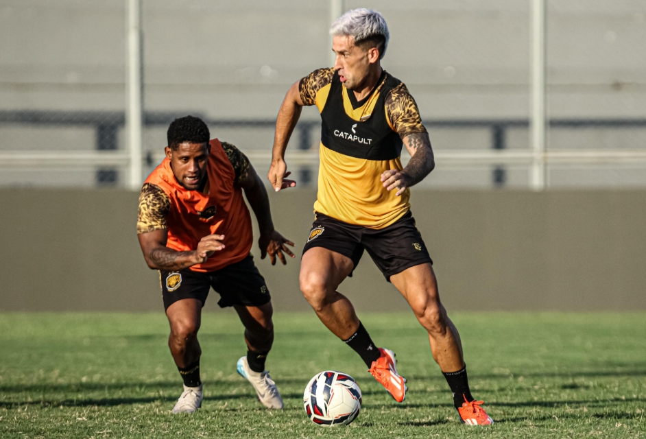 Amazonas FC recebe o Paysandu em confronto direto pela Série B