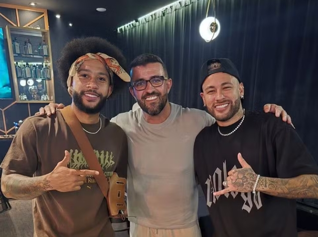 Neymar fala sobre convite para jogar no Corinthians