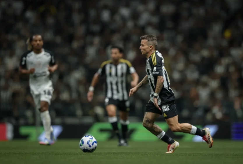 Atlético-MG e Corinthians empatam sem gols em duelo pelo Brasileirão