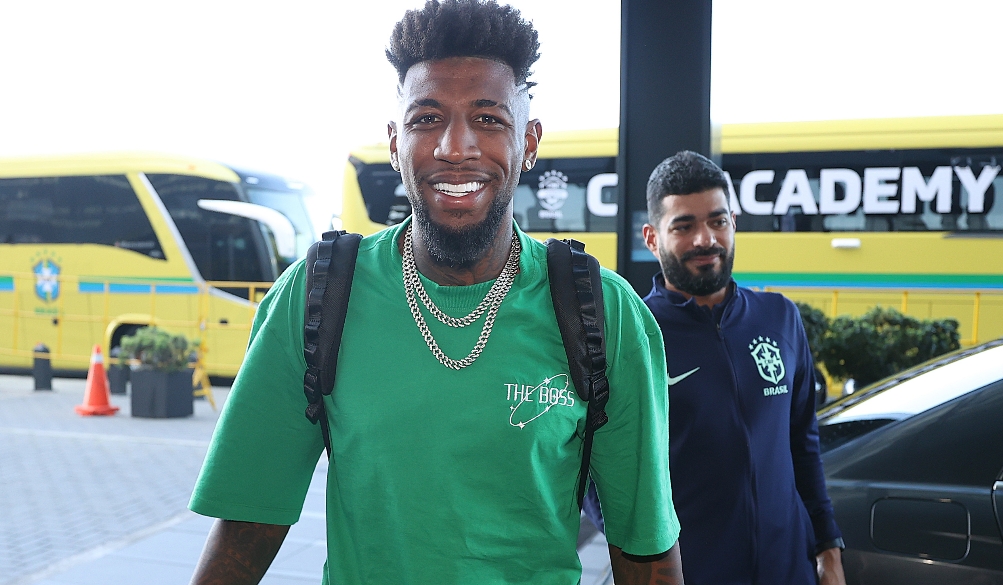 Flamengo prepara anúncio do lateral Emerson Royal