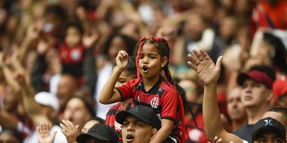 Média cai, mas Flamengo vê caminho natural em preços mais altos no ingresso