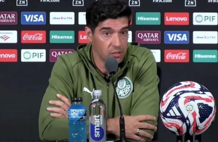 Após admitir erro, Abel deve mudar Palmeiras para decisão no Mundial