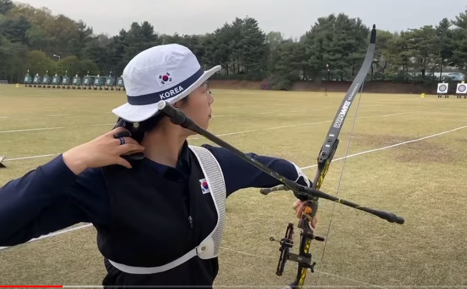 Olimpíadas de Paris têm primeira quebra de recorde mundial no tiro com arco