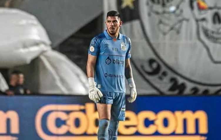 João Paulo se despede do Santos após 14 anos