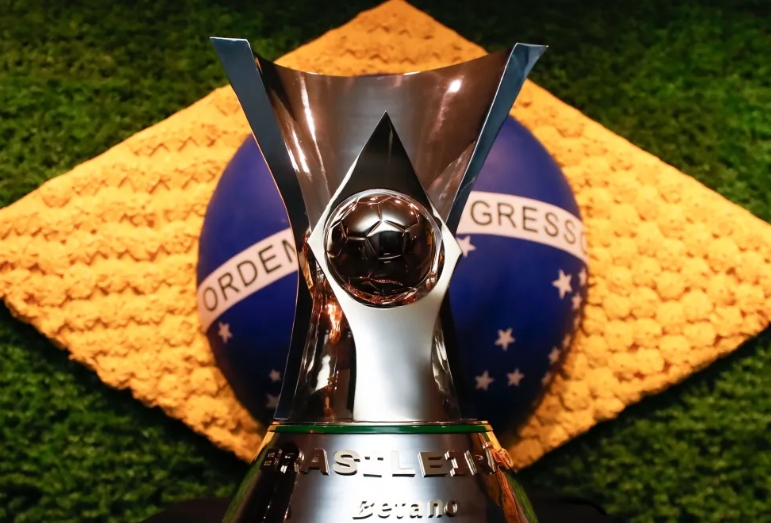 Brasileirão segue indefinido após tropeços de Flamengo e Palmeiras; entenda