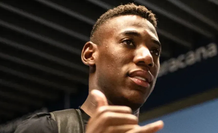 Athletico-PR acerta valores com o Vasco e encaminha a contratação de Léo