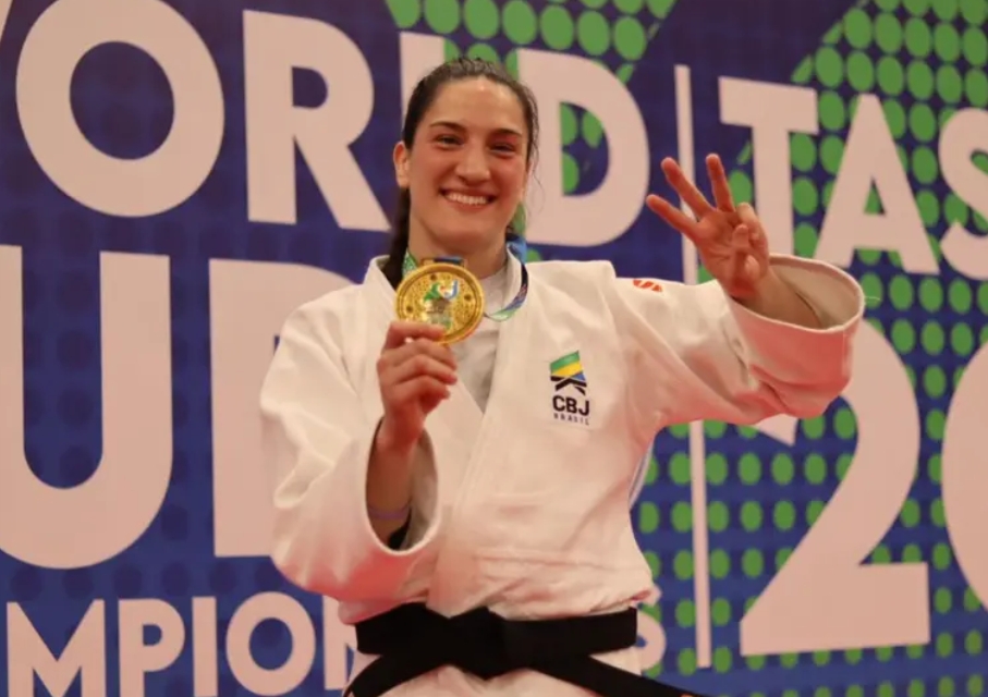 Medalhista olímpica, judoca Mayra Aguiar anuncia aposentadoria