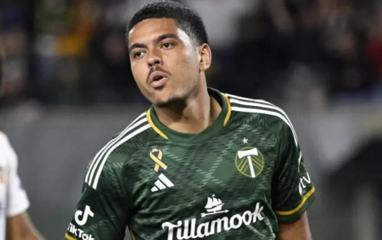 Ex-Vasco deseja voltar ao Brasil após negociação frustrada com o Flamengo