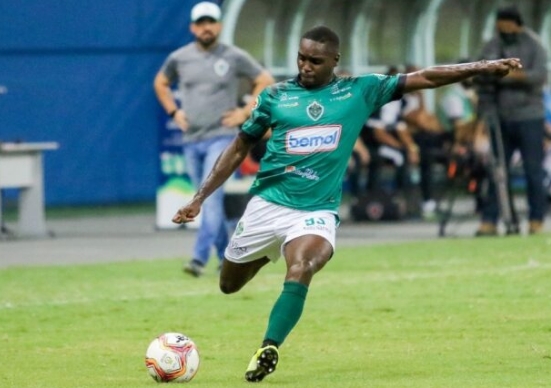 Manaus anuncia retorno do atacante Rodrigo Fumaça para Série D