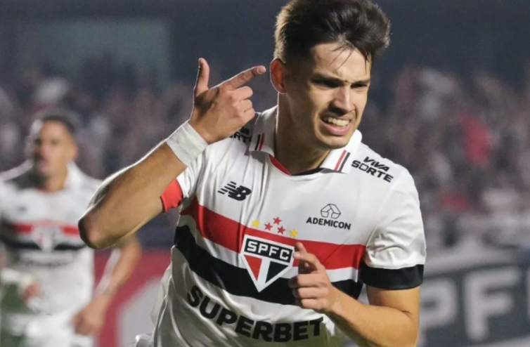 Bobadilla, do São Paulo, é multado pela Conmebol por acusação de xenofobia