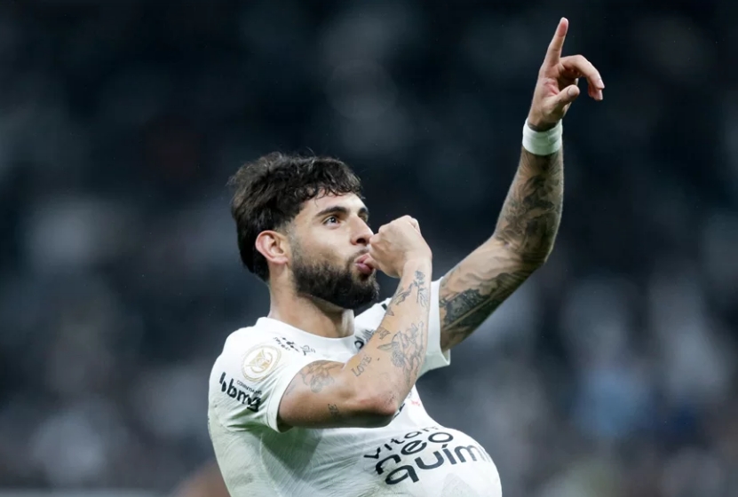 Corinthians se desespera após derrota e abre o bolso por novo centroavante