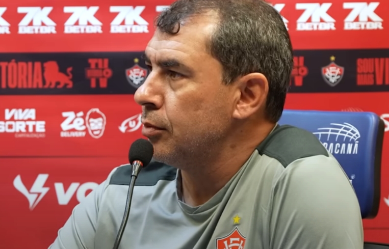 Carille abre o jogo após goleada contra o Flamengo e demissão do Vitória