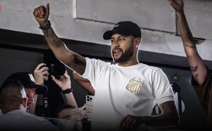 Neymar deve viajar ao Brasil nos próximos dias, diz jornalista