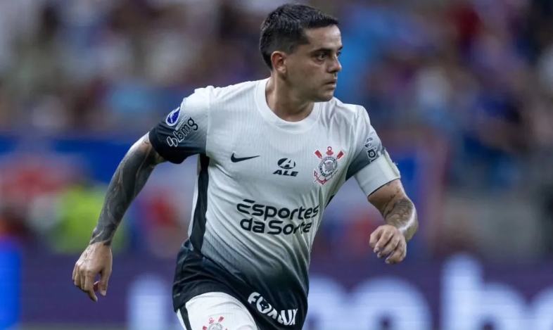 Cruzeiro negocia com Fagner, lateral do Corinthians
