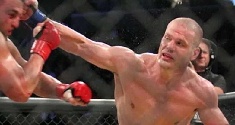 Ex-lutador do UFC e do Bellator morre aos 45 anos
