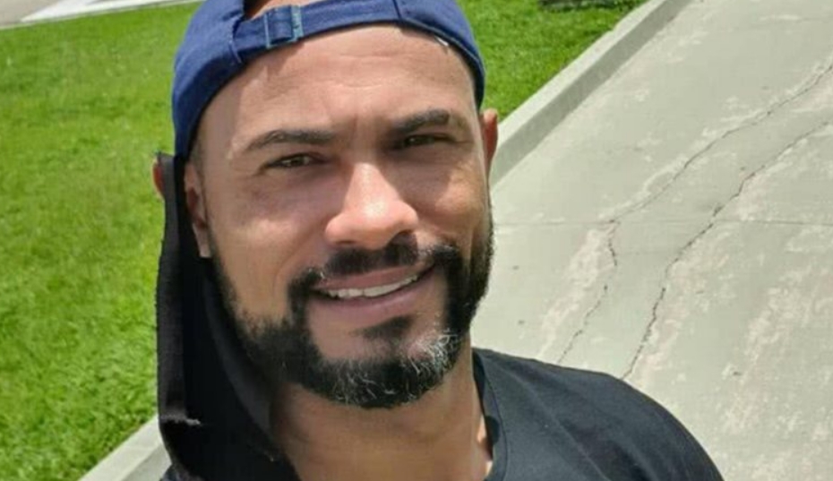 Entrega de móveis e açaí: a vida do ex-goleiro Bruno após deixar a cadeia