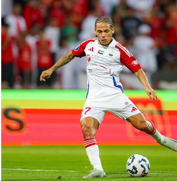 Corinthians fecha venda de Guilherme Biro por mais de R$ 14 milhões