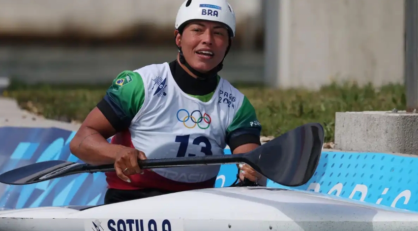 Paris 2024: Ana Sátila termina em quarto na canoagem slalom