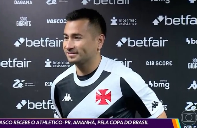 Jean David é apresentado pelo Vasco