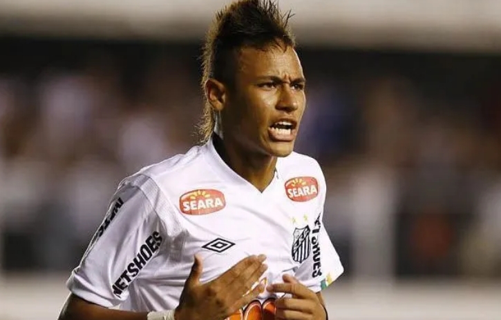 Salário de Neymar no Santos equivalerá a 2% do que recebia no Al-Hilal