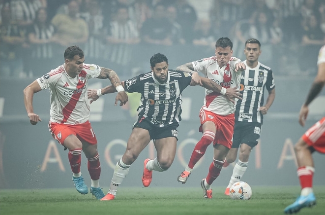 River Plate e Atlético-MG se enfrentam hoje pela Libertadores