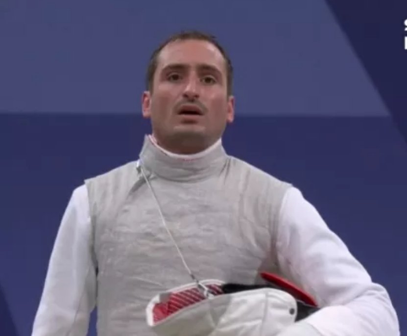 Brasileiro Guilherme Toldo é derrotado na esgrima