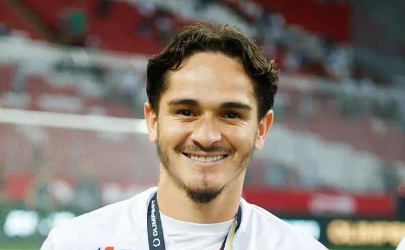 Palmeiras negocia contratação de lateral direito ex-Athletico-PR