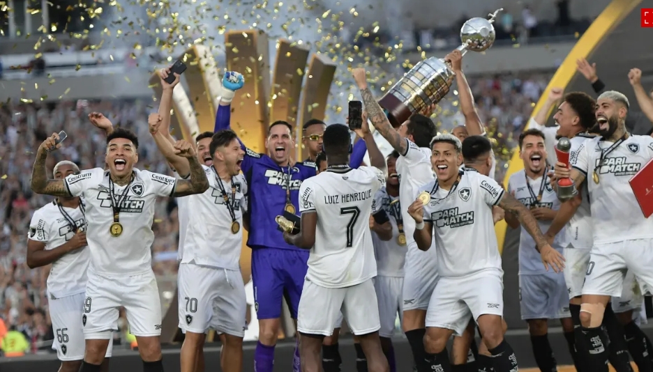 Botafogo é multado pela Conmebol em quase R$ 500 mil; saiba motivo