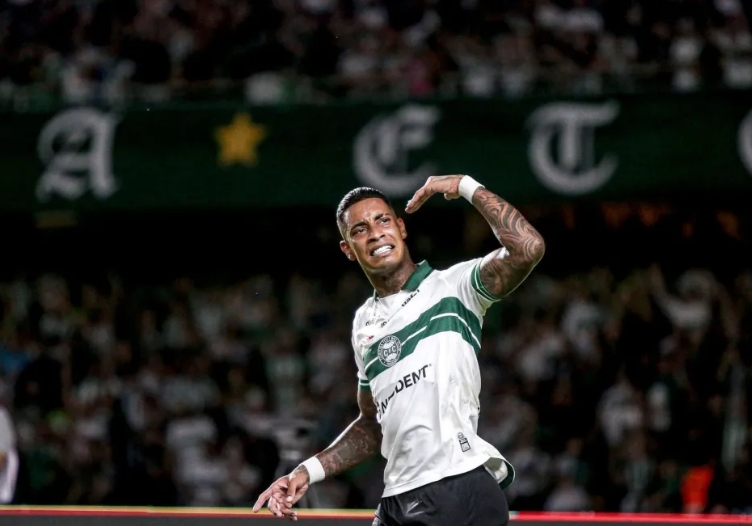 Punido por envolvimento em apostas, Alef Manga assina com clube da Série B