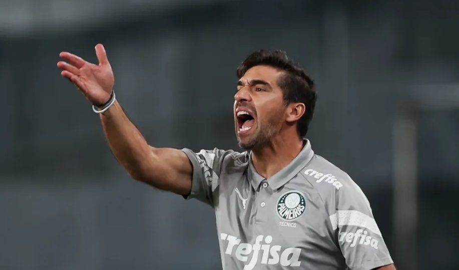 Abel completa 4 anos de Palmeiras