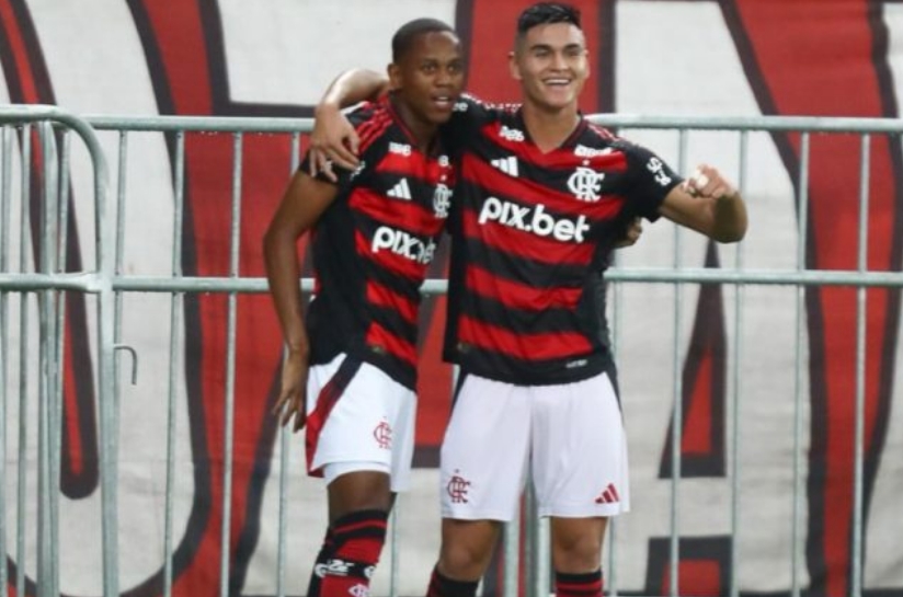 Flamengo desencanta no fim e vence o Sampaio Corrêa antes da Supercopa