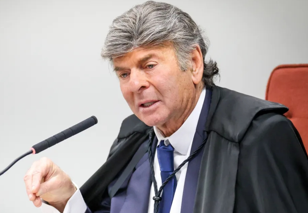 Fux é diagnosticado com pneumonia e pode faltar à abertura do ano do STF