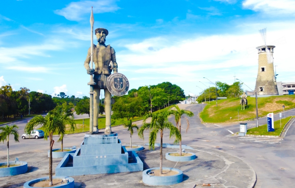 Nilton Lins oferece bolsas de até 75% e vestibular 100% online; saiba mais