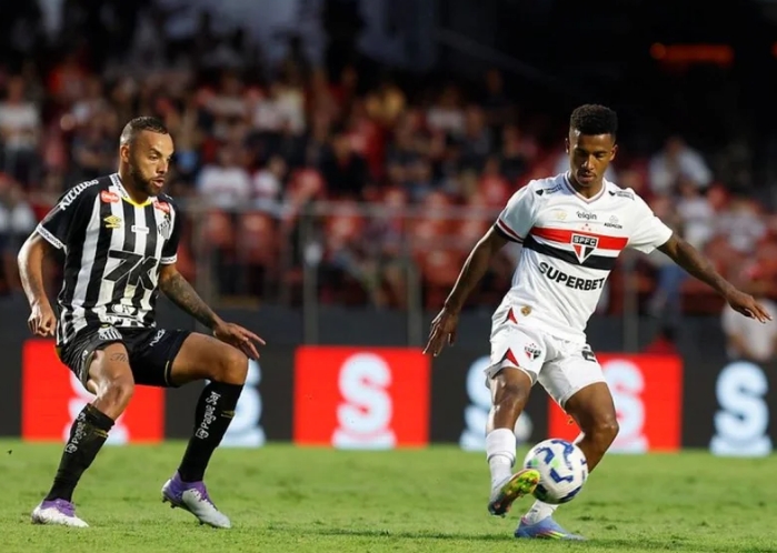 São Paulo bate Santos por 2 a 0 no Morumbi e vence clássico no Paulista