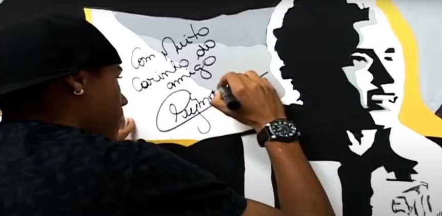 Santos apaga autógrafos de Pelé, Neymar e Coutinho em parede no CT