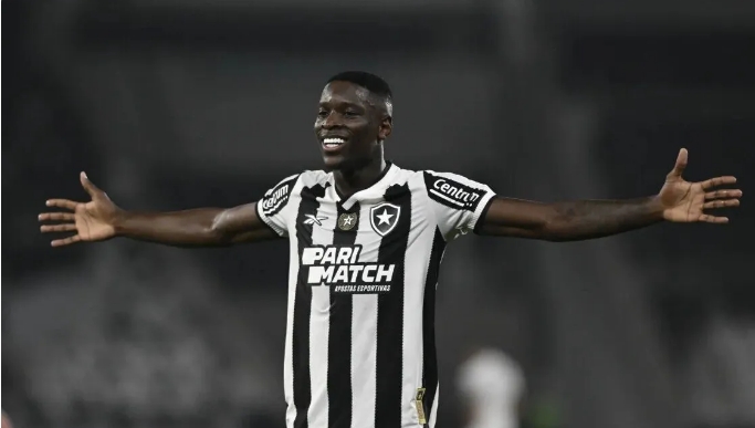 Eleito Rei da América, Luiz Henrique não seguirá no Botafogo em 2025