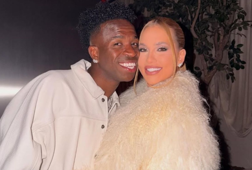 Vini Jr. celebra virada do ano em Madri ao lado de Virginia e amigos