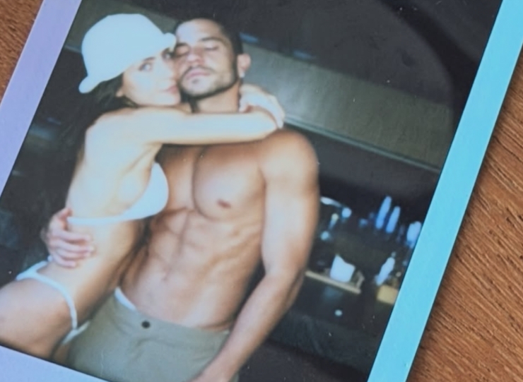 Jade Picon publica foto agarradinha e assume romance com André Lamoglia