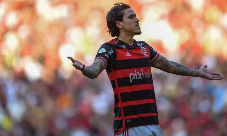 Fifa cobre salários de Pedro, do Flamengo, durante recuperação de lesão