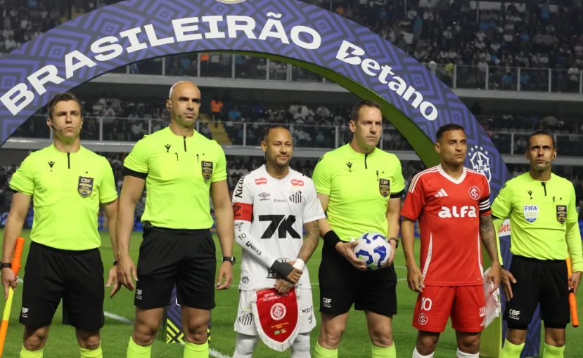 Veja as chances de rebaixamento de Inter e Santos no Brasileiro