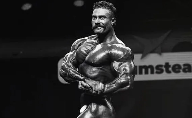 Cbum revela nova lesão e desabafa: 'Não volto tão cedo'