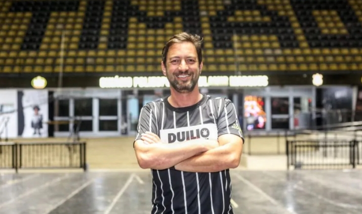 Duílio Monteiro Alves é empossado conselheiro vitalício do Corinthians
