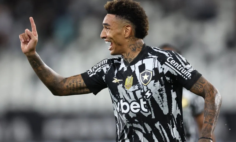 Botafogo quer atacante do Benfica para substituir Igor Jesus