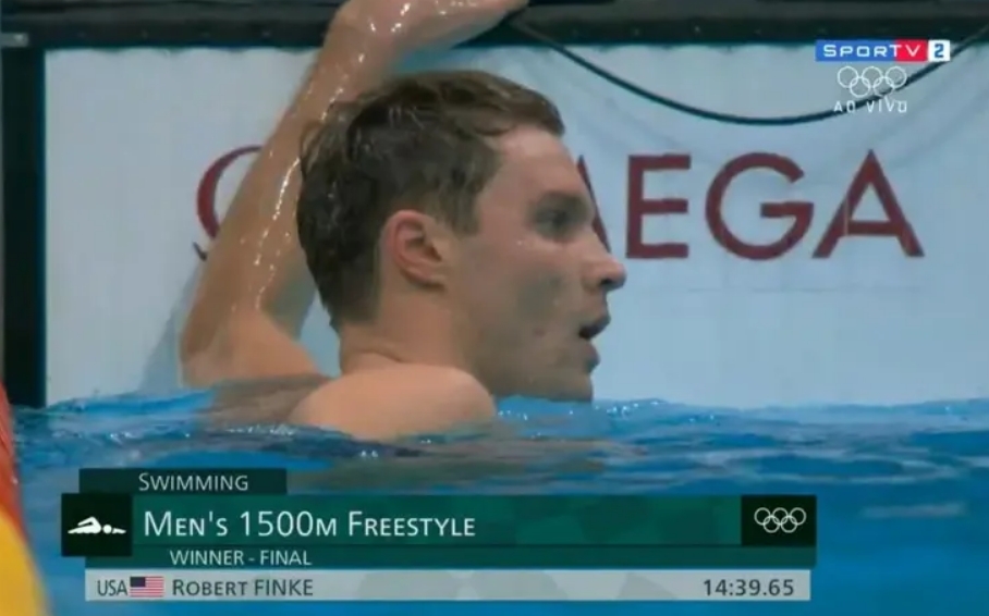 Finke quebra recorde mundial de 12 anos e conquista bicampeonato olímpico