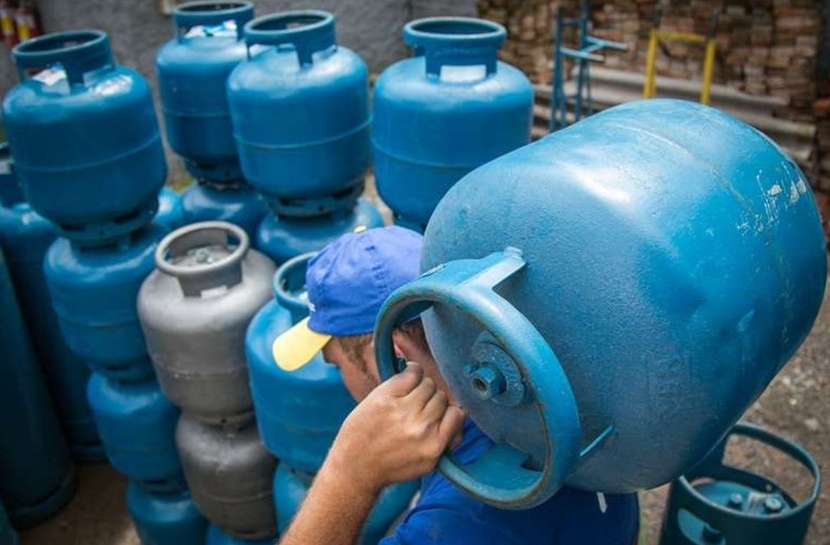 Entenda como vai funcionar o novo vale-gás do governo federal